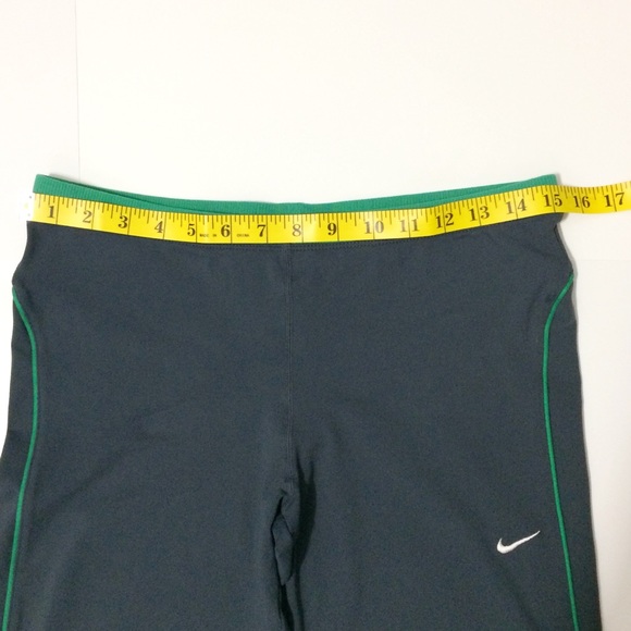 NIKE Fit-Dry Capri Leggings | Grey | Size Medium - Picture 9 of 12